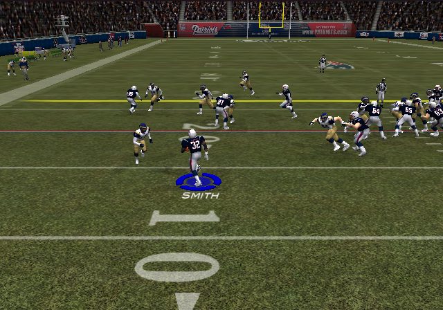 Madden NFL 2003 in-game screen image #1 