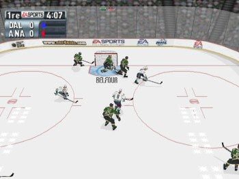NHL 2001 in-game screen image #1 