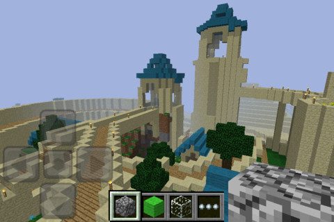 Minecraft - Pocket Edition in-game screen image #2 