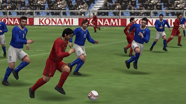 Pro Evolution Soccer 2009  in-game screen image #1 
