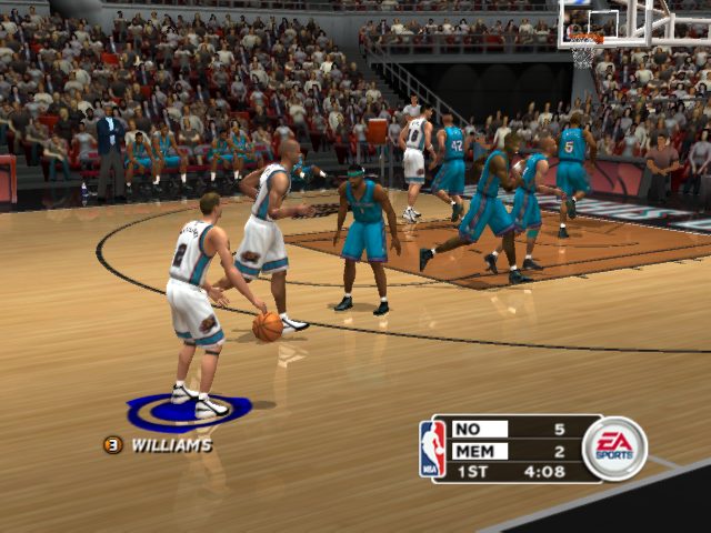 NBA Live 2003 in-game screen image #1 