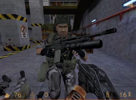 Half-Life in-game screen image #1 